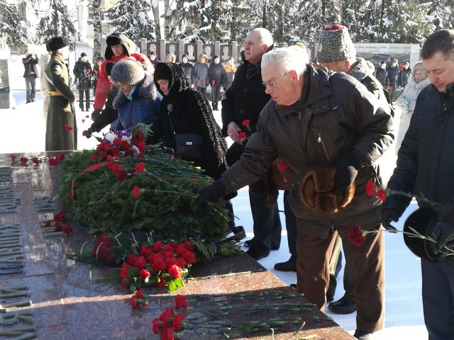 zashitnik miting 06