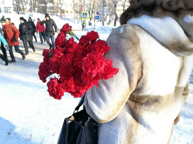 zashitnik miting 09
