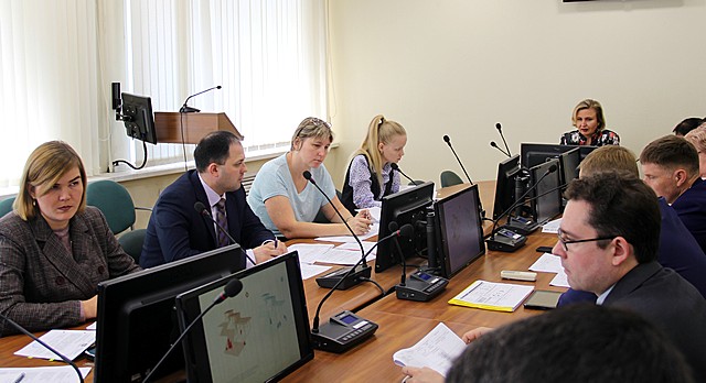 soveshaniye po naberezhnoi 01