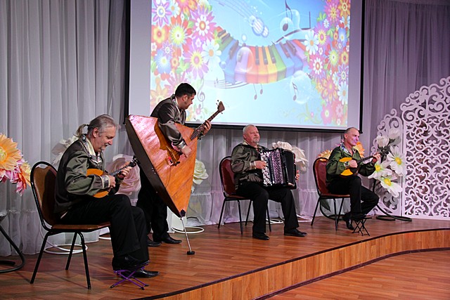 den doshkol rabotnika 01