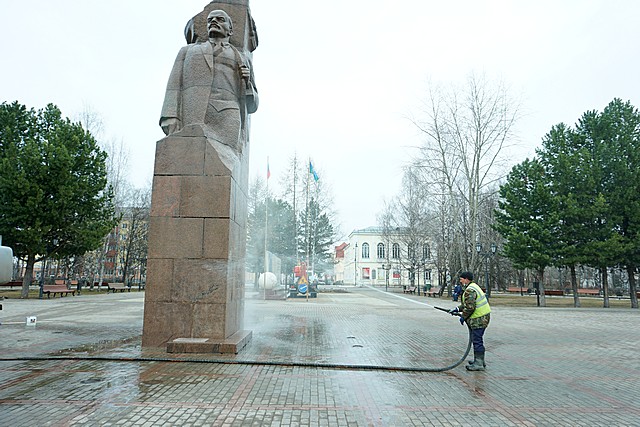 pomyvka pamyatnikov 07