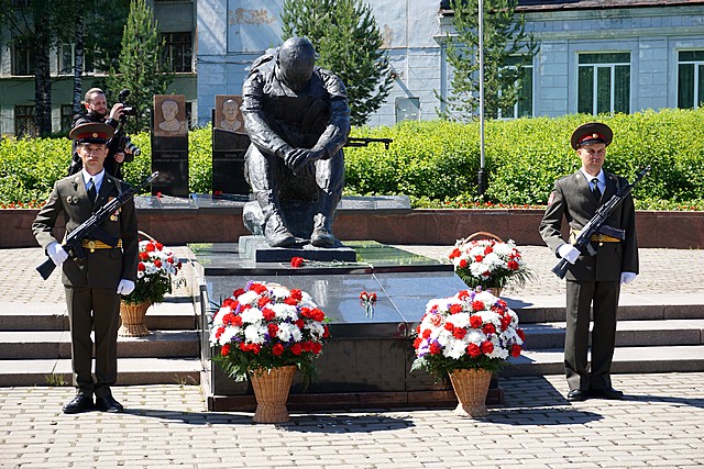 den pamyati i skorbi 04