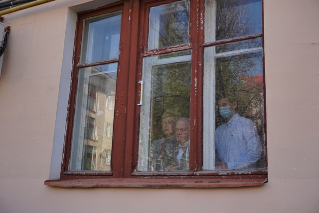 pozdravleniya-veteranov 03