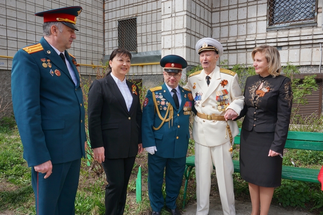 pozdravleniya-veteranov 05