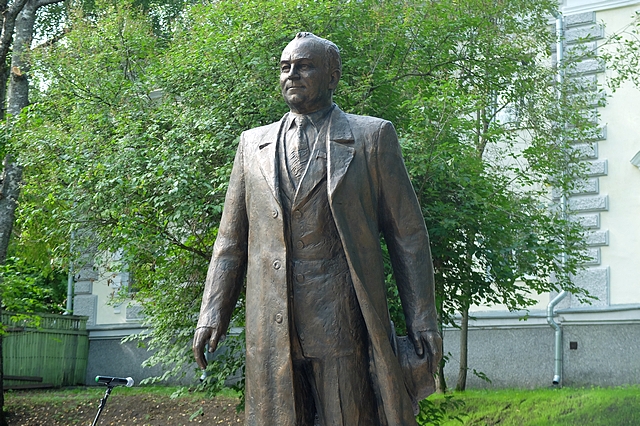 morozov pamyatnik 03