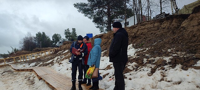 3perevozka ludey na pereprave Aleshino